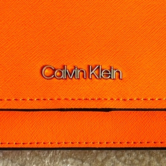 Brand New Calvin Klein Orange Wallet Organizer Crossbody Purse Silver Tone Chain - Picture 4 of 16